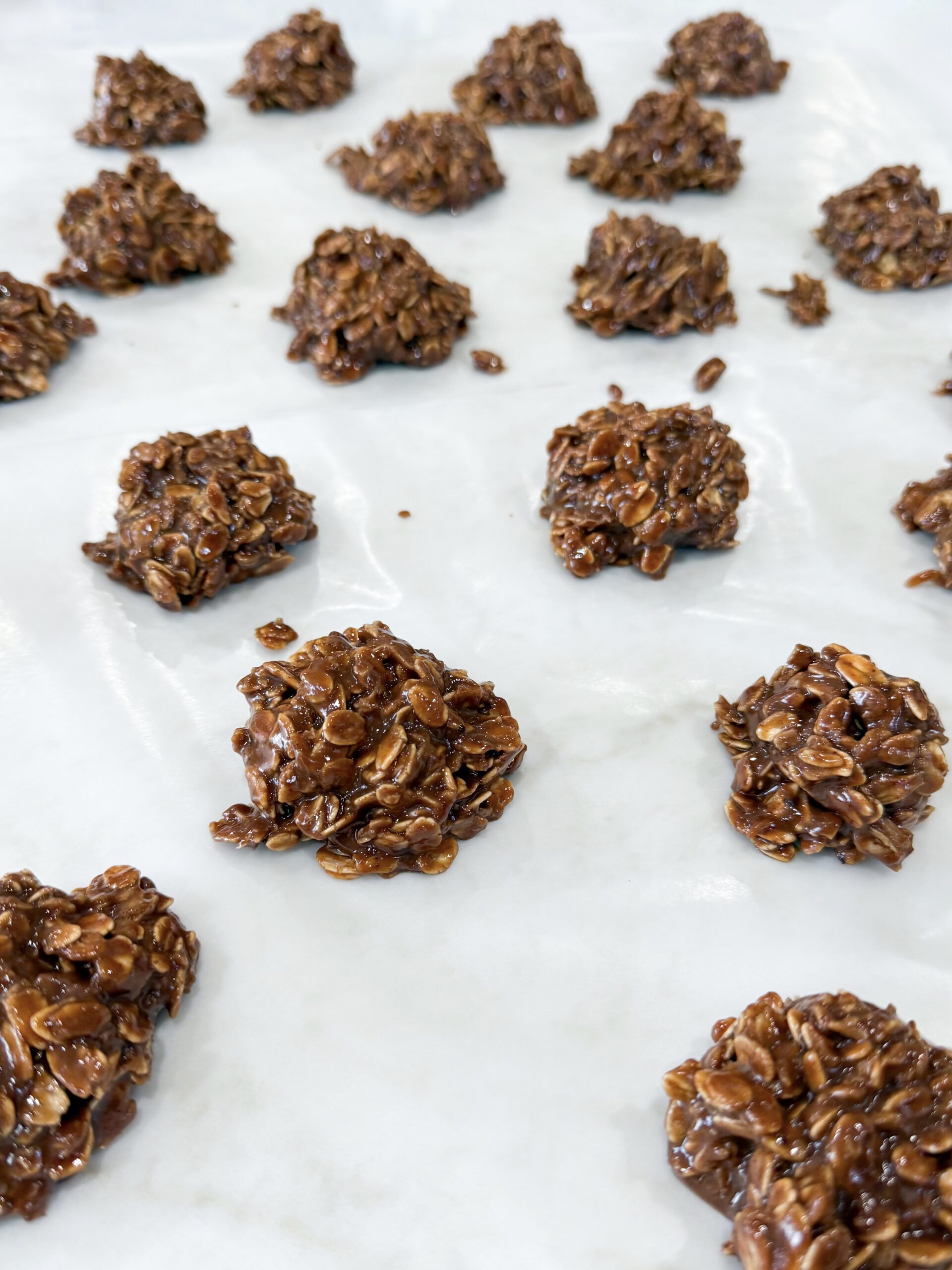 No-Bake cookies on parchment papers