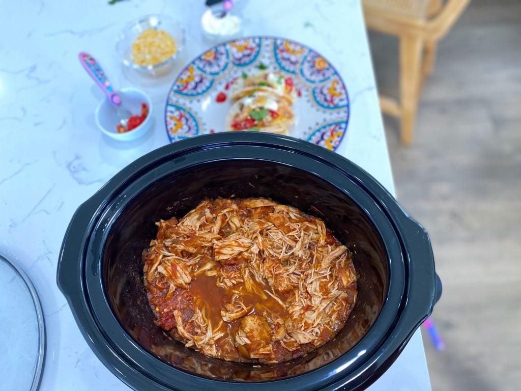 slow cooker shredded chicken tacos