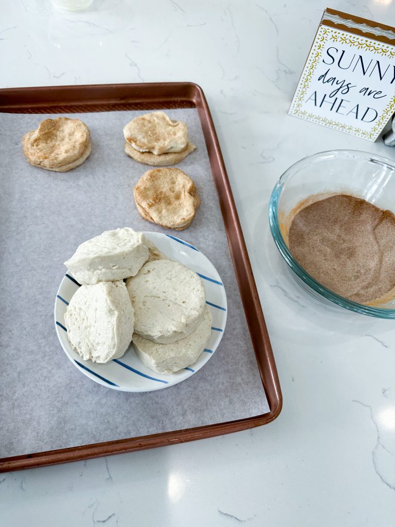 cinnamon roll biscuits

