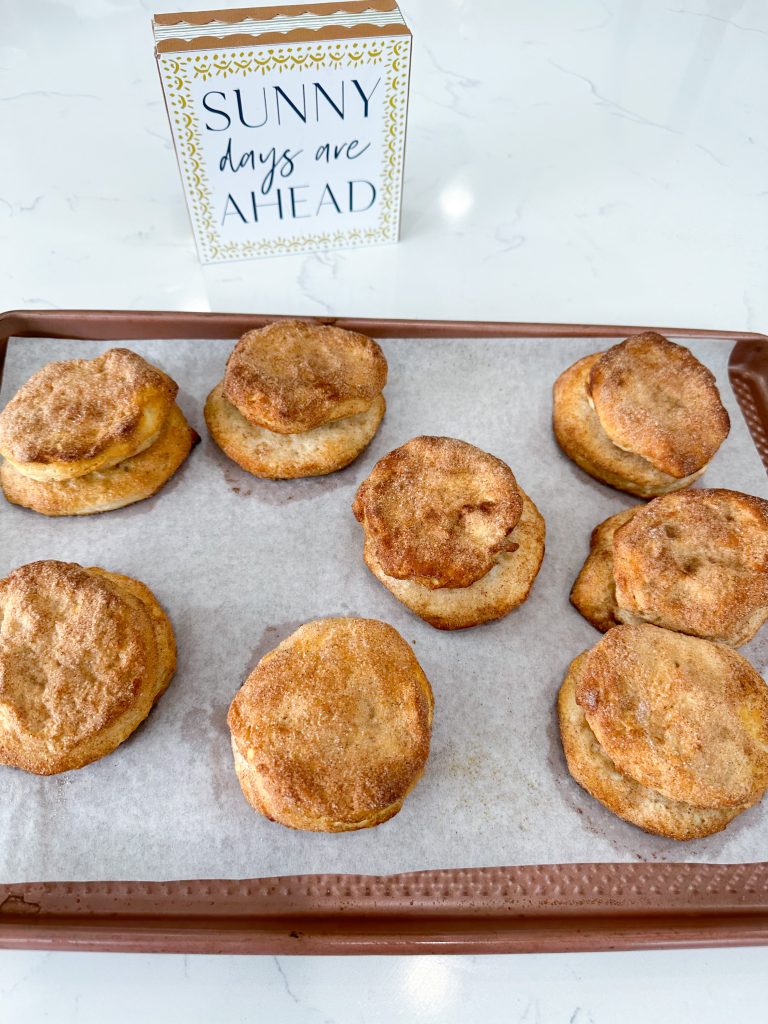 cinnamon roll biscuits
