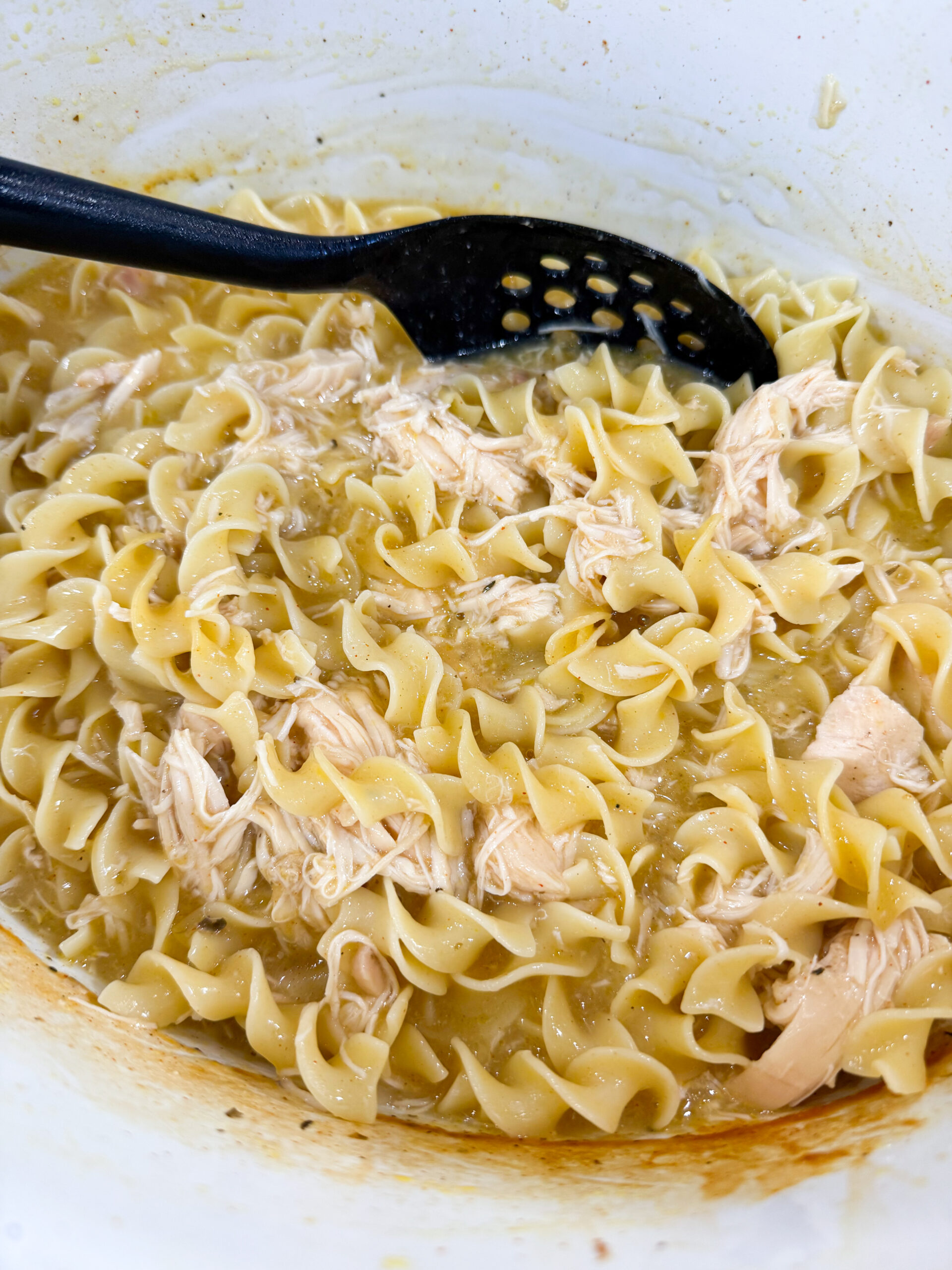 finished creamy chicken noodle pasta in the slow cooker