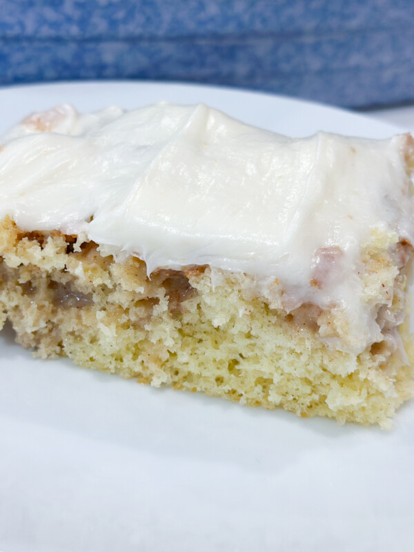 the best cinnamon roll poke cake