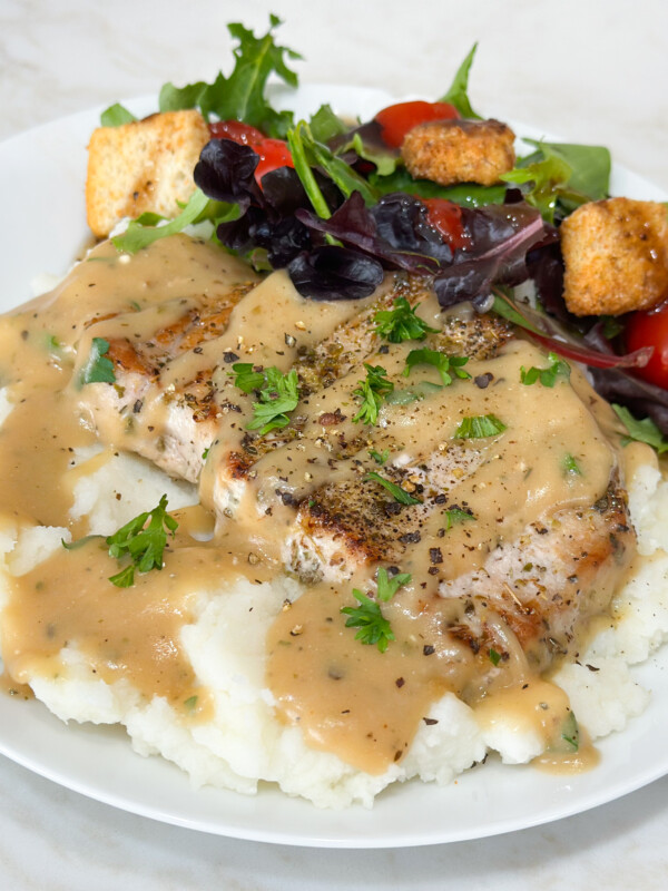 Easy Pork Chops and Gravy