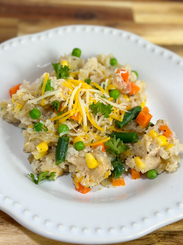 easy slow cooker chicken, vegetables, and rice