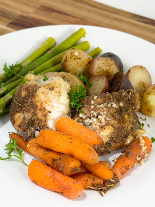 Delicious slow cooker chicken and veggies
