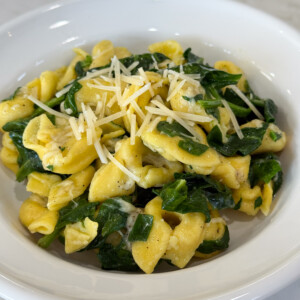 Skillet Tortellini with spinach
