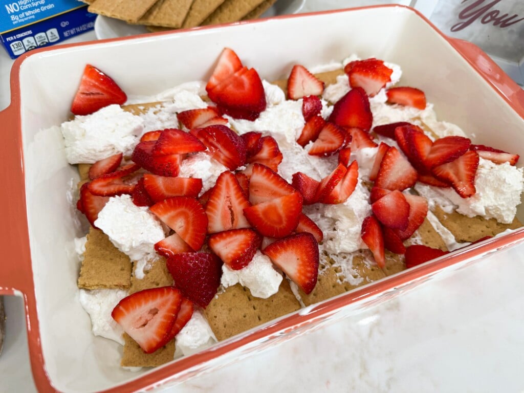 layered strawberry icebox cake