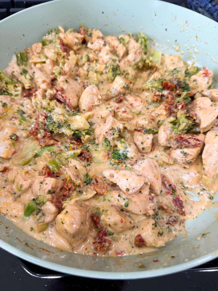 creamy Chicken Broccoli Sundried tomato